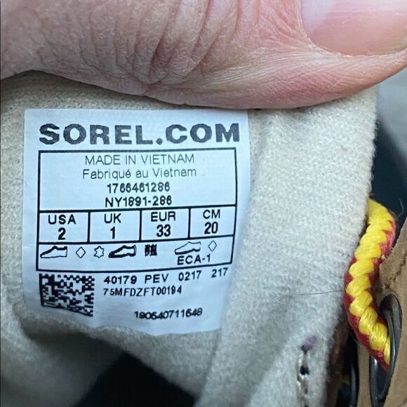 SOREL Kids' Cheyanne II Leather 200g Waterproof Winter Boots NWOT size 2 - Picture 2 of 11